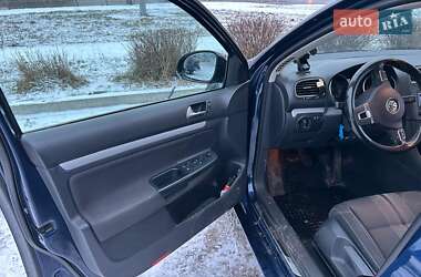 Универсал Volkswagen Golf 2012 в Чернигове