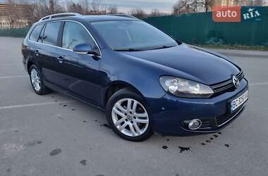 Універсал Volkswagen Golf 2011 в Івано-Франківську