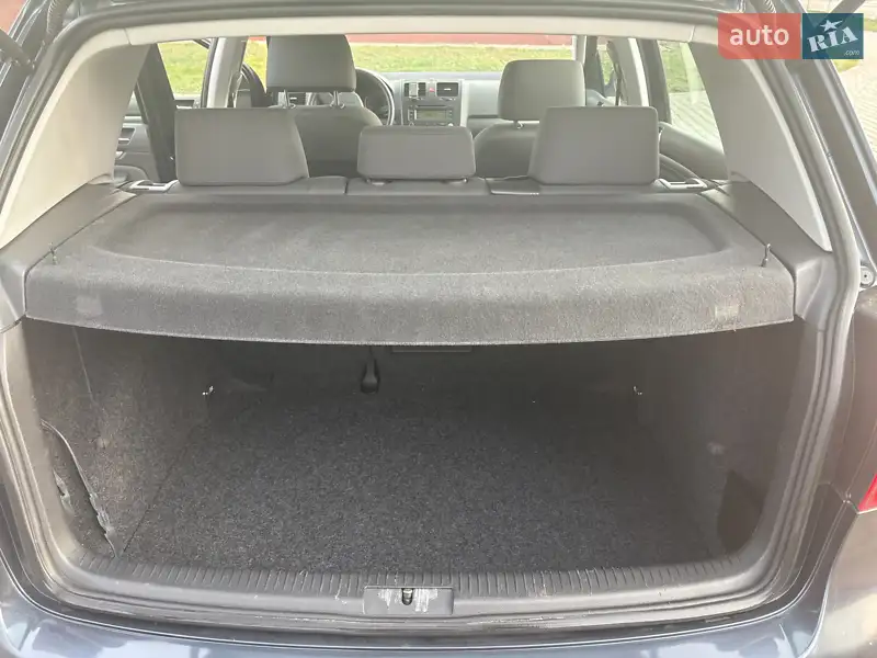 Volkswagen Golf 2004 VIN WVWZZZ1KZ4B064363 фото оголошення 14 з 45