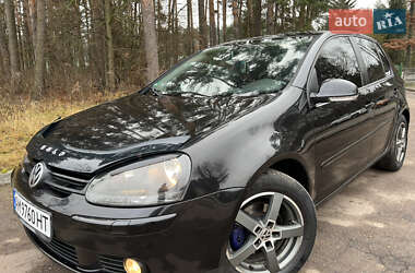 Хэтчбек Volkswagen Golf 2006 в Житомире