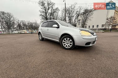 Хэтчбек Volkswagen Golf 2008 в Коростене