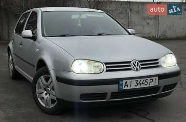 Хетчбек Volkswagen Golf 2001 в Березані