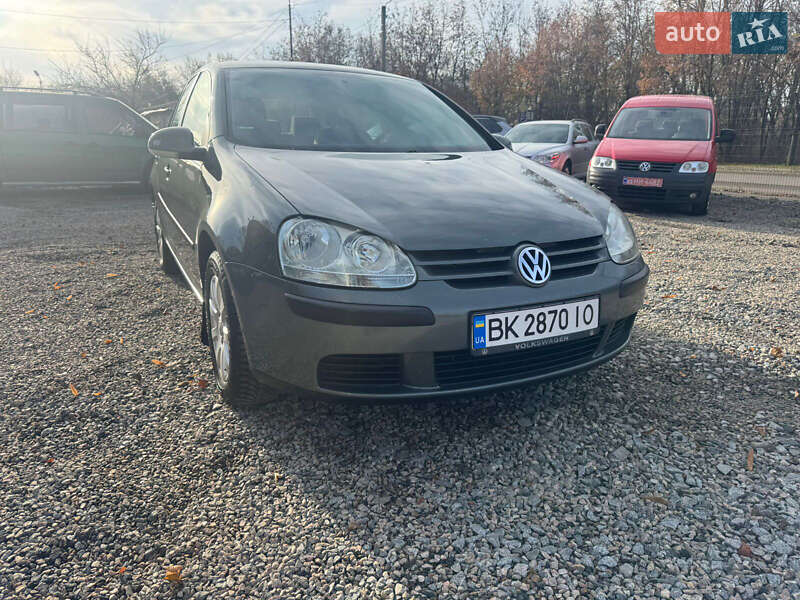 Volkswagen Golf 2005