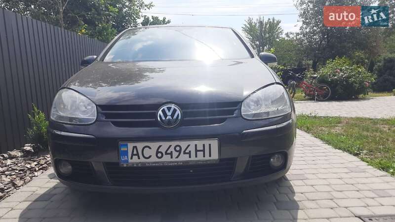 Хэтчбек Volkswagen Golf 2008 в Сокале