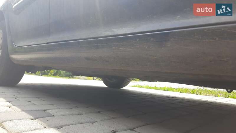 Хэтчбек Volkswagen Golf 2008 в Сокале