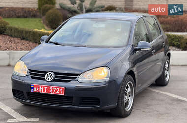 Хетчбек Volkswagen Golf 2005 в Запоріжжі