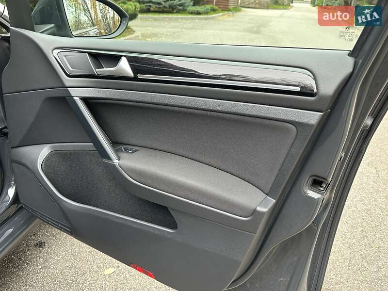 Универсал Volkswagen Golf 2018 в Броварах фото 60 Универсал Volkswagen Golf 2018 в Броварах