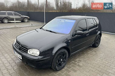 Хэтчбек Volkswagen Golf 2002 в Баре