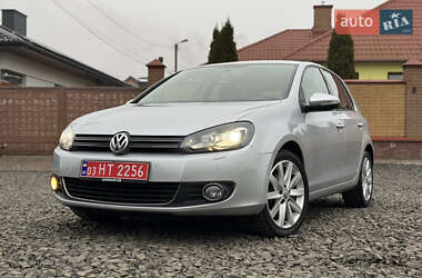 Хэтчбек Volkswagen Golf 2010 в Ковеле