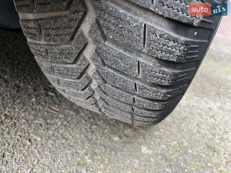 Хетчбек Volkswagen Golf 2006 в Рівному