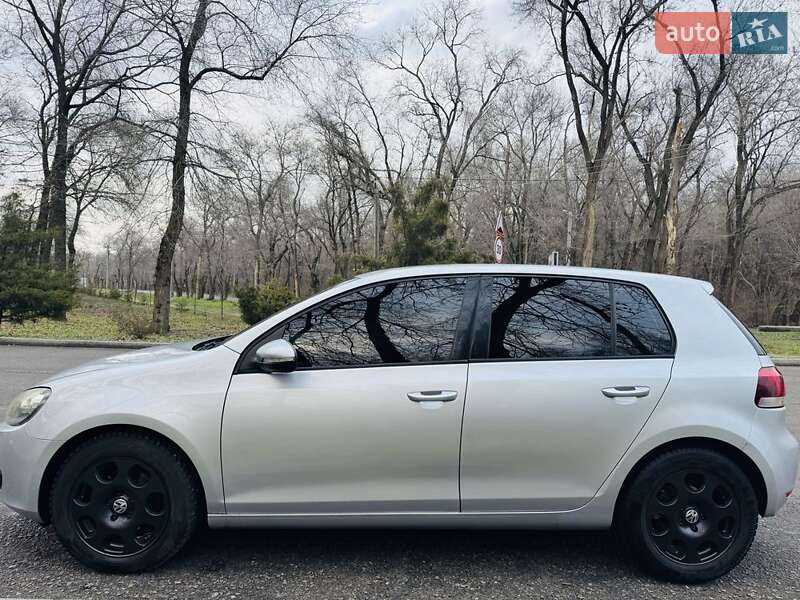 Хетчбек Volkswagen Golf 2009 в Запоріжжі