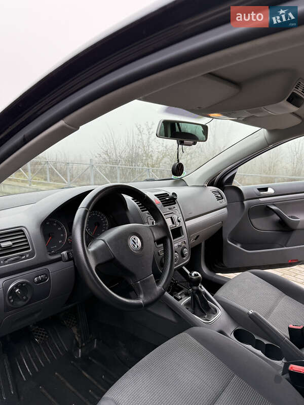 Універсал Volkswagen Golf 2008 в Тернополі