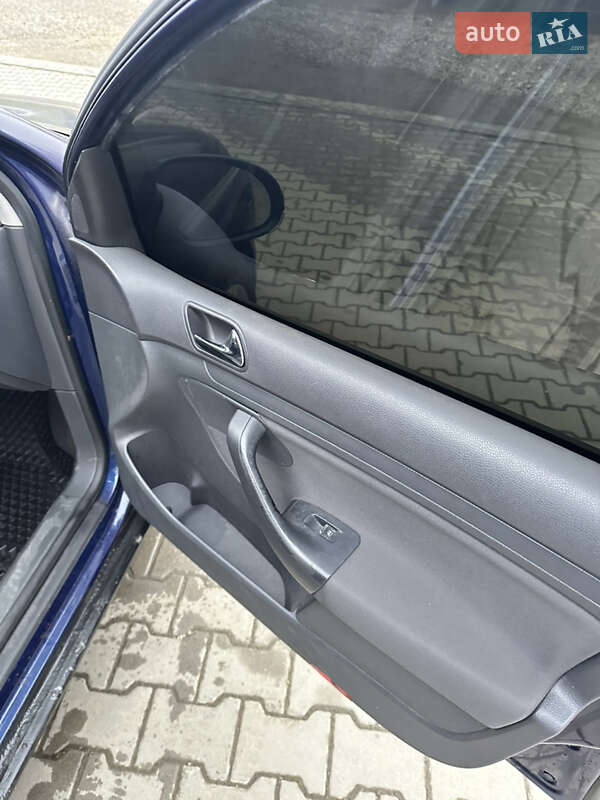 Хэтчбек Volkswagen Golf 2005 в Косове