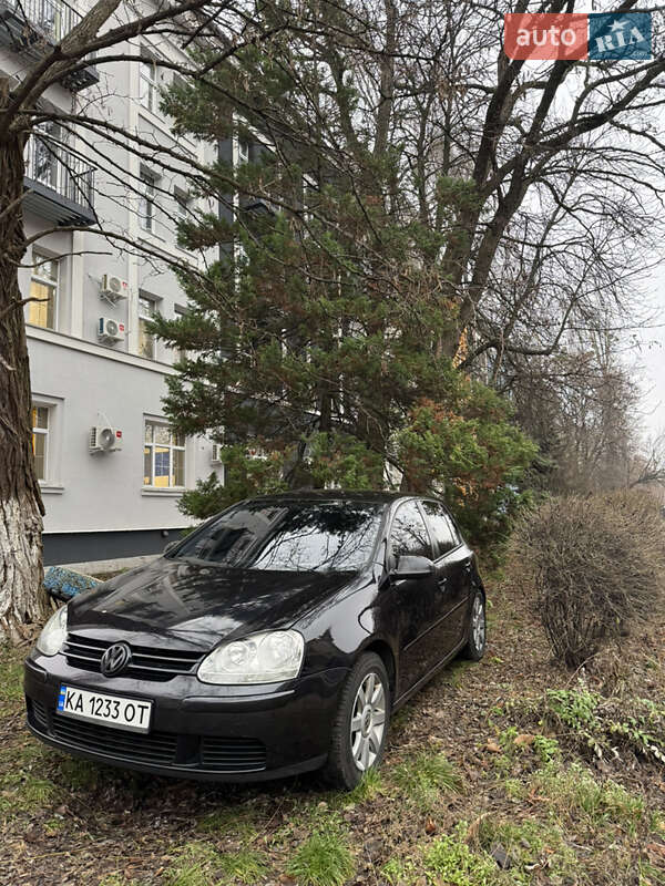 Volkswagen Golf 2004