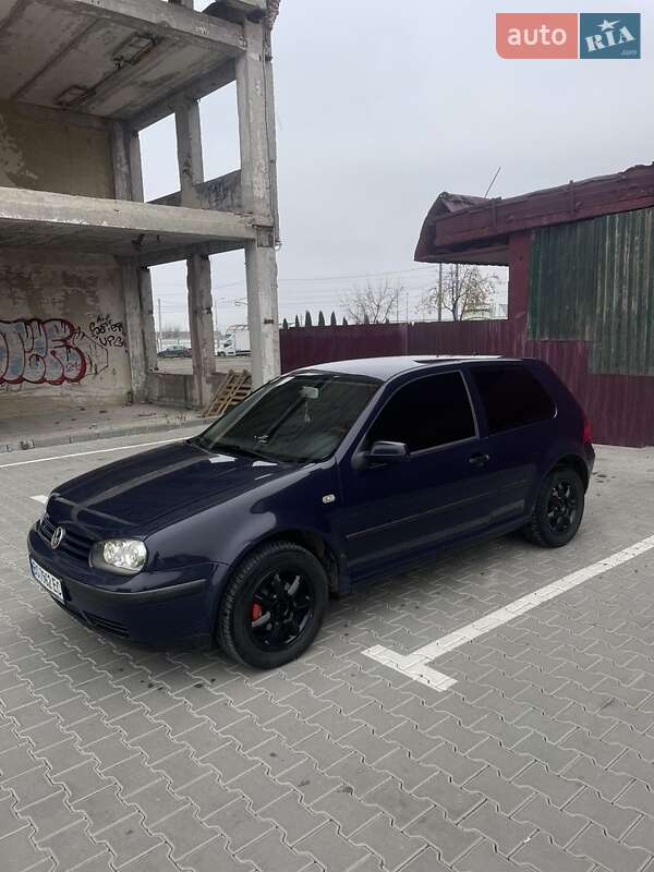 Volkswagen Golf 2000