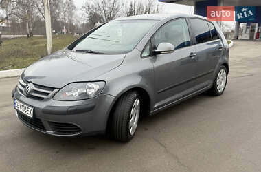 Хетчбек Volkswagen Golf 2006 в Лубнах