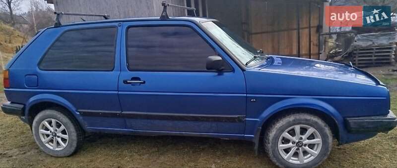 Хэтчбек Volkswagen Golf 1990 в Путиле