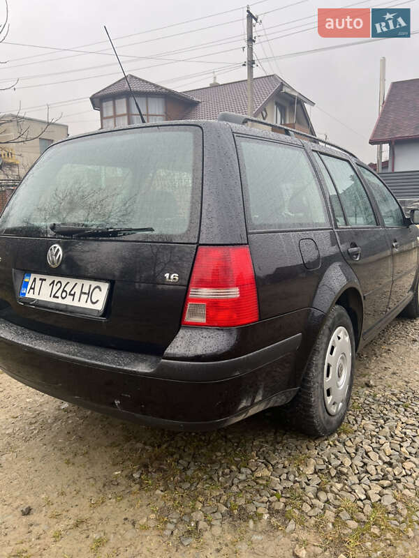 Універсал Volkswagen Golf 2004 в Надвірній