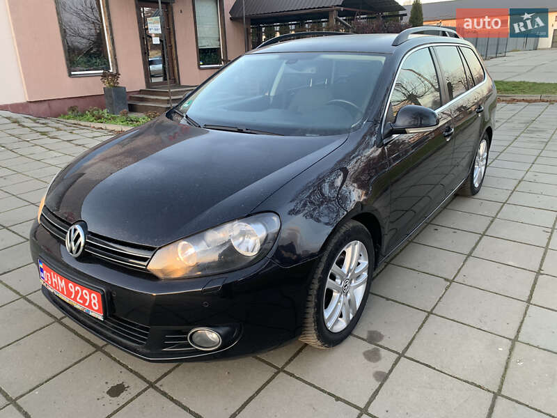 Універсал Volkswagen Golf 2011 в Луцьку