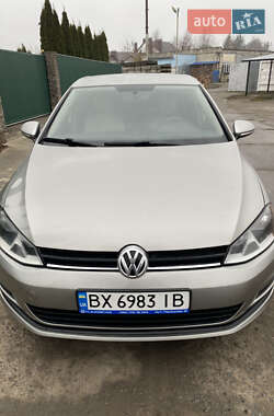 Хэтчбек Volkswagen Golf 2016 в Славуте