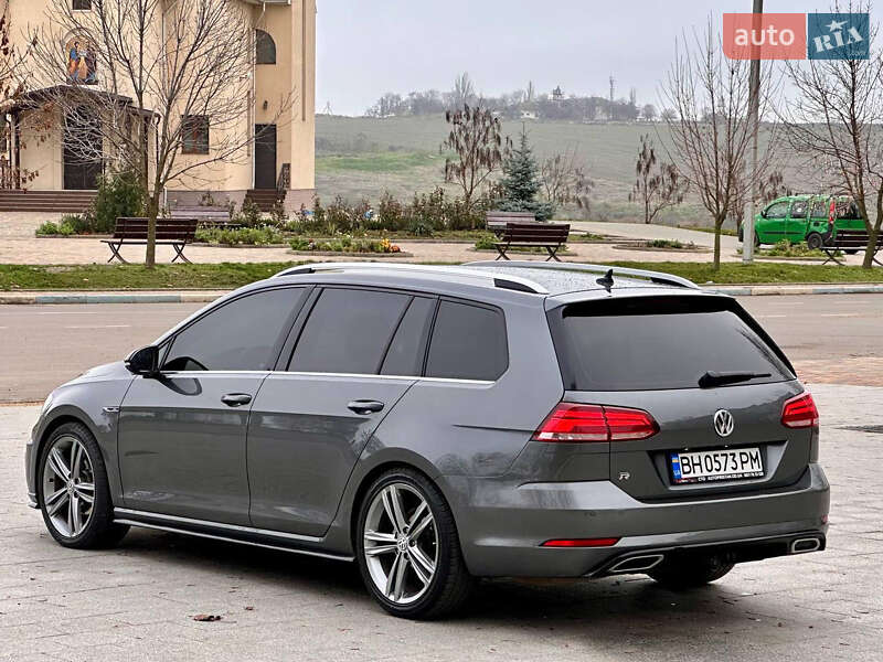 Універсал Volkswagen Golf 2017 в Одесі