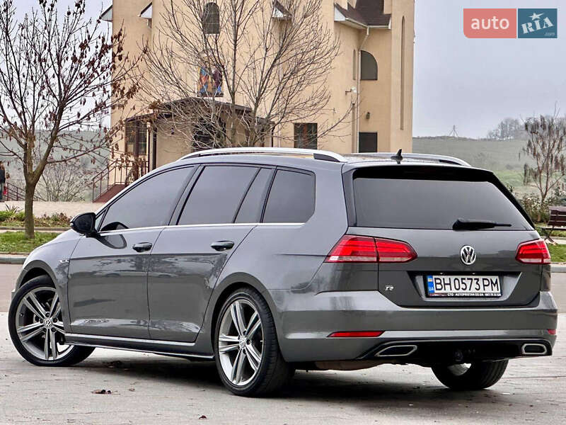 Універсал Volkswagen Golf 2017 в Одесі