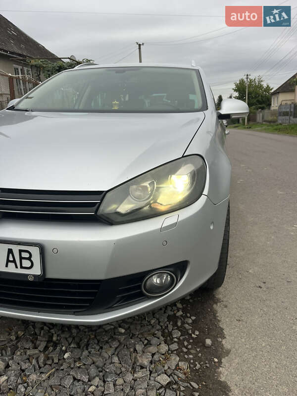 Універсал Volkswagen Golf 2010 в Мукачевому