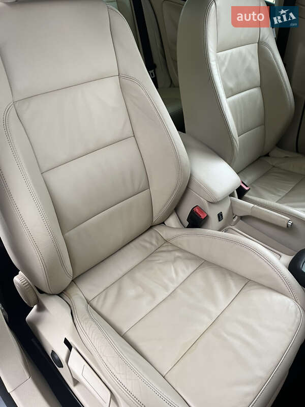 Універсал Volkswagen Golf 2010 в Мукачевому