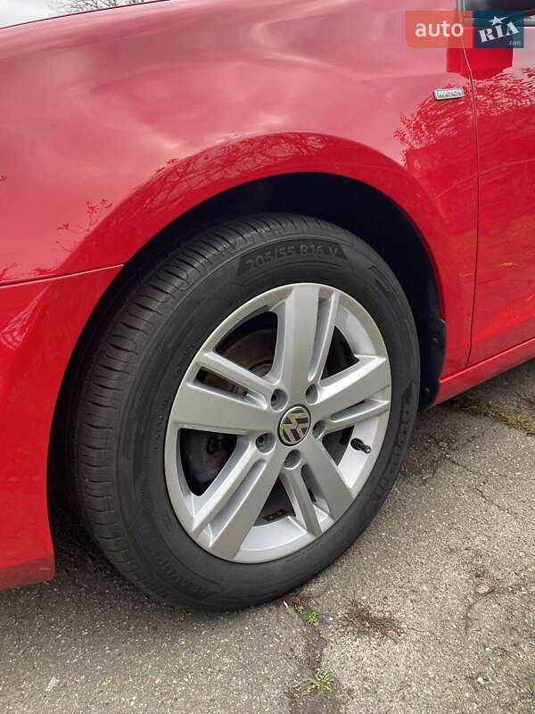 Хэтчбек Volkswagen Golf 2012 в Переяславе