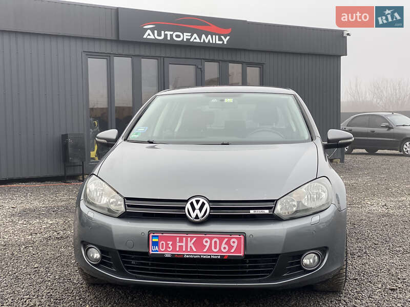 Хетчбек Volkswagen Golf 2009 в Старокостянтинові