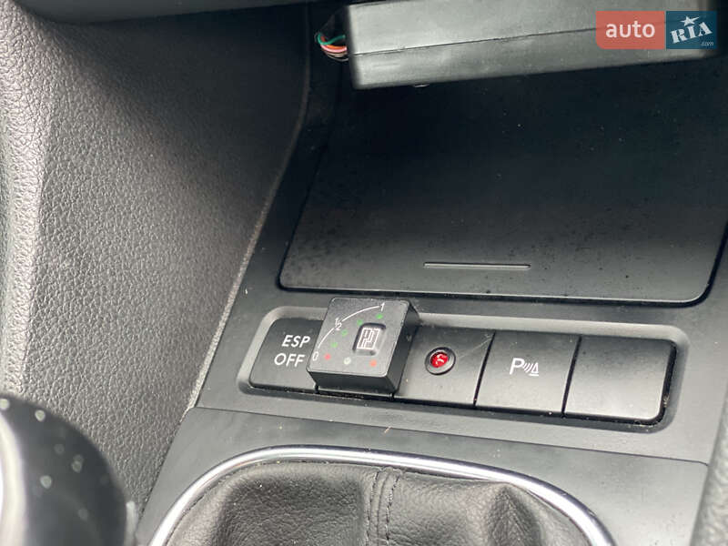 Хетчбек Volkswagen Golf 2009 в Старокостянтинові