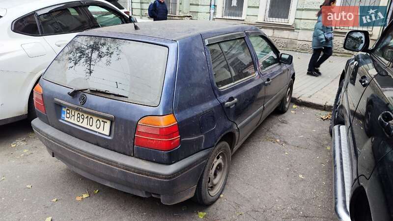 Хэтчбек Volkswagen Golf 1994 в Одессе
