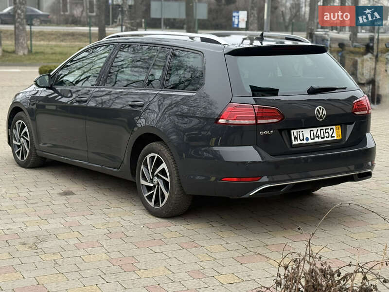 Універсал Volkswagen Golf 2018 в Стрию