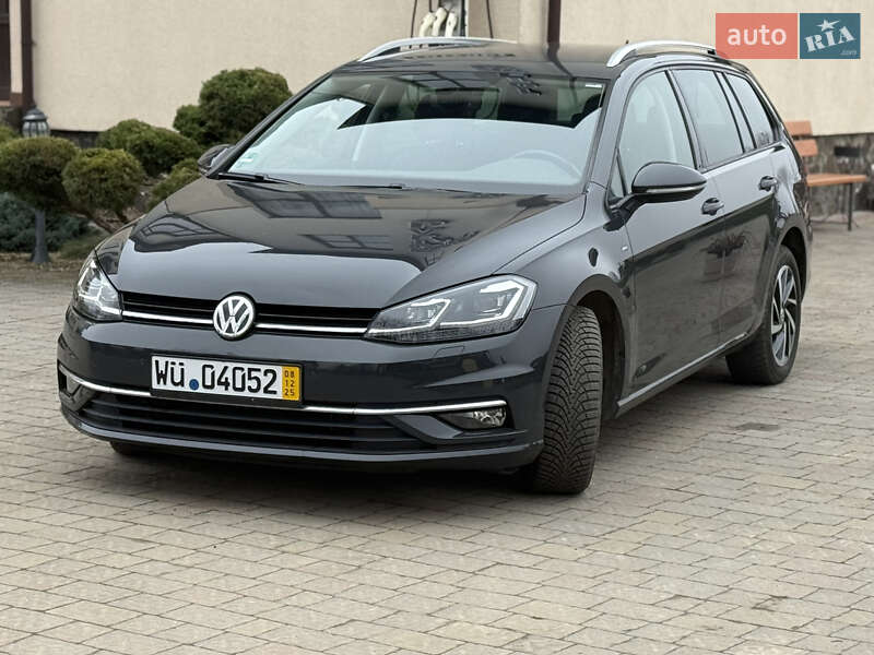 Універсал Volkswagen Golf 2018 в Стрию