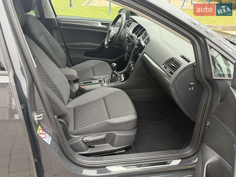 Універсал Volkswagen Golf 2018 в Стрию