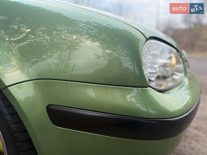 Хетчбек Volkswagen Golf 2000 в Турці