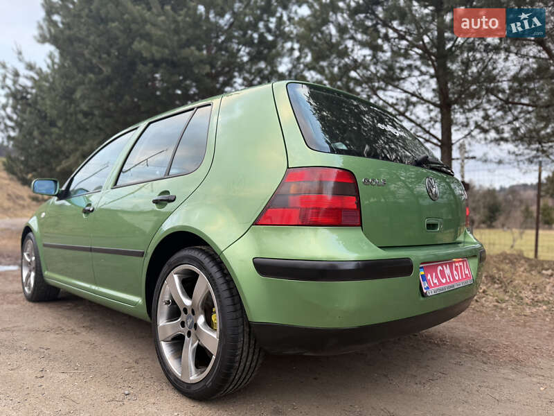 Хетчбек Volkswagen Golf 2000 в Турці
