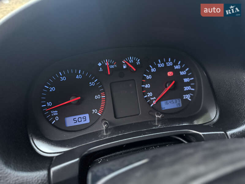 Хетчбек Volkswagen Golf 2000 в Турці