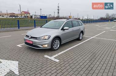 Универсал Volkswagen Golf 2017 в Нововолынске