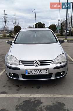 Хэтчбек Volkswagen Golf 2007 в Александрие