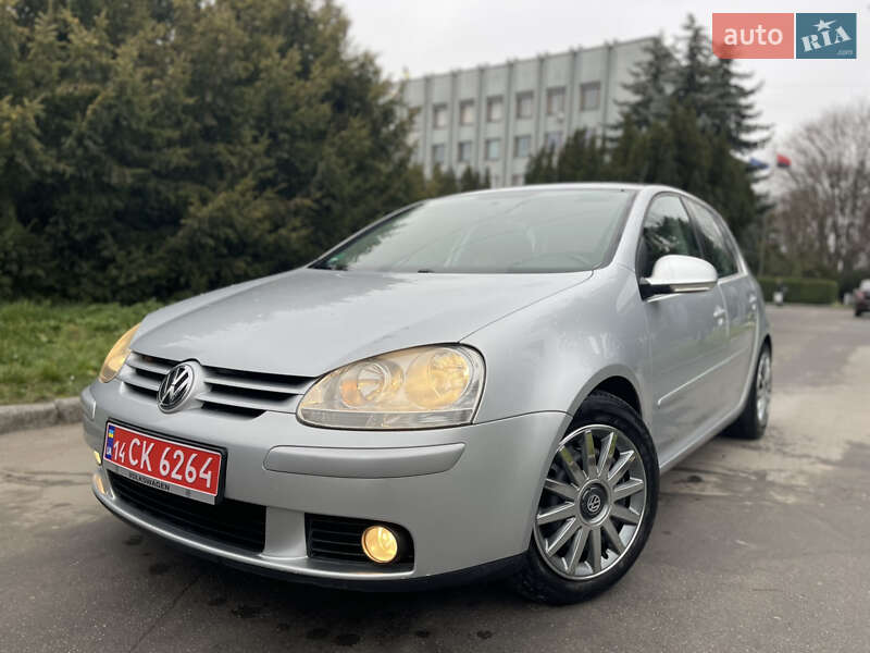 Хетчбек Volkswagen Golf 2006 в Шепетівці