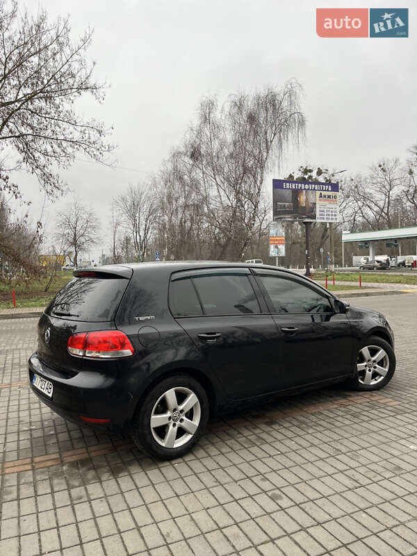 Хэтчбек Volkswagen Golf 2011 в Броварах