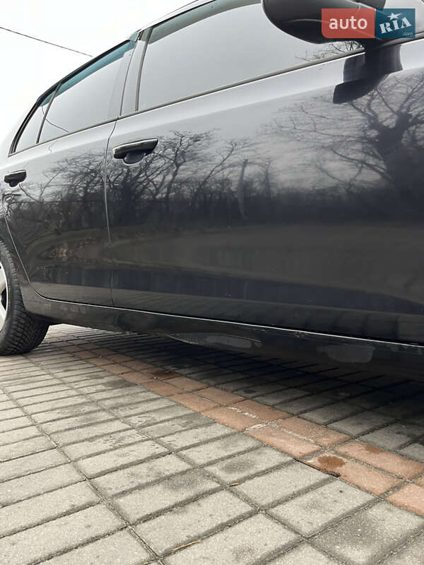 Хэтчбек Volkswagen Golf 2011 в Броварах