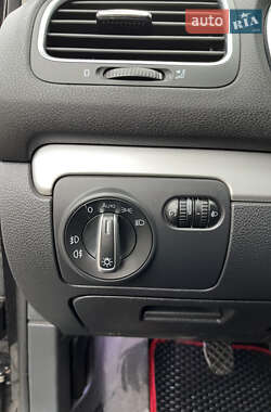 Хэтчбек Volkswagen Golf 2011 в Броварах