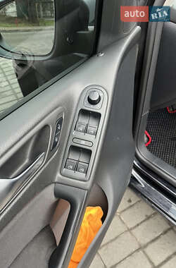 Хэтчбек Volkswagen Golf 2011 в Броварах