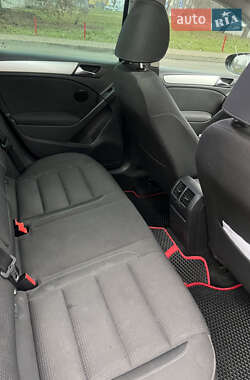 Хэтчбек Volkswagen Golf 2011 в Броварах