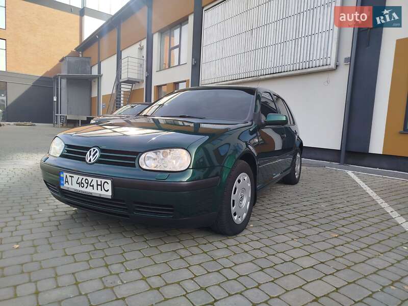 Хетчбек Volkswagen Golf 2000 в Коломиї