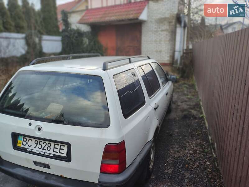 Универсал Volkswagen Golf 1994 в Шептицькому