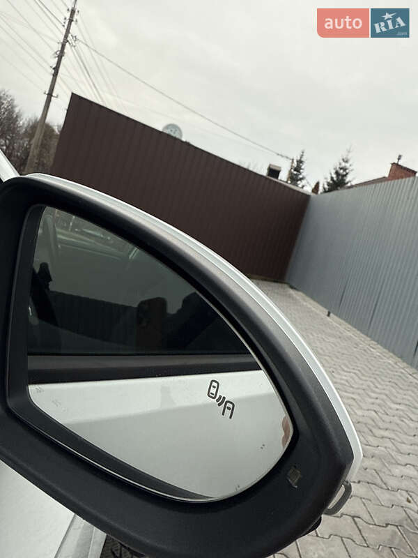 Хэтчбек Volkswagen Golf 2017 в Хмельницком фото 23 Хэтчбек Volkswagen Golf 2017 в Хмельницком