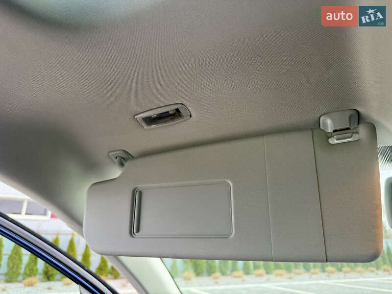 Универсал Volkswagen Golf 2010 в Луцке